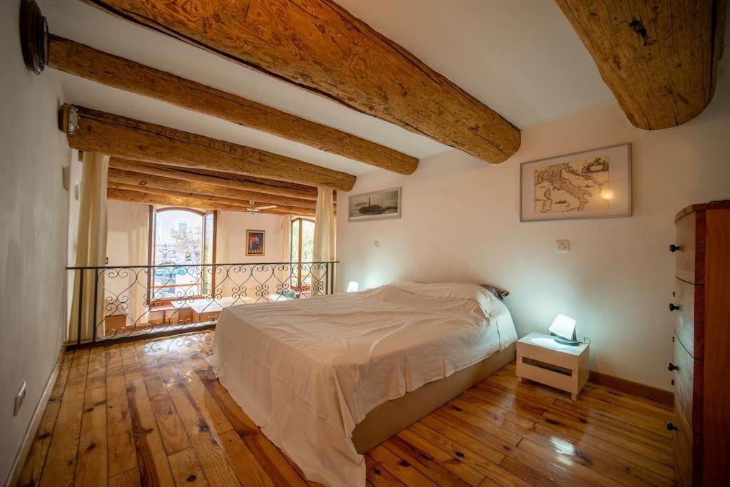 Air-Conditioned Loft In The Heart Of The Old Port มาร์กเซย ภายนอก รูปภาพ